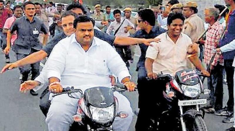 Rahul Gandhi, Nitin Gadkari mocked for violating rules amid new traffic fines