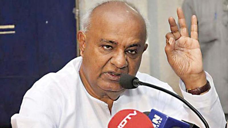 A file photo of JD(S) president H.D. Deve Gowda addressing reporters.
