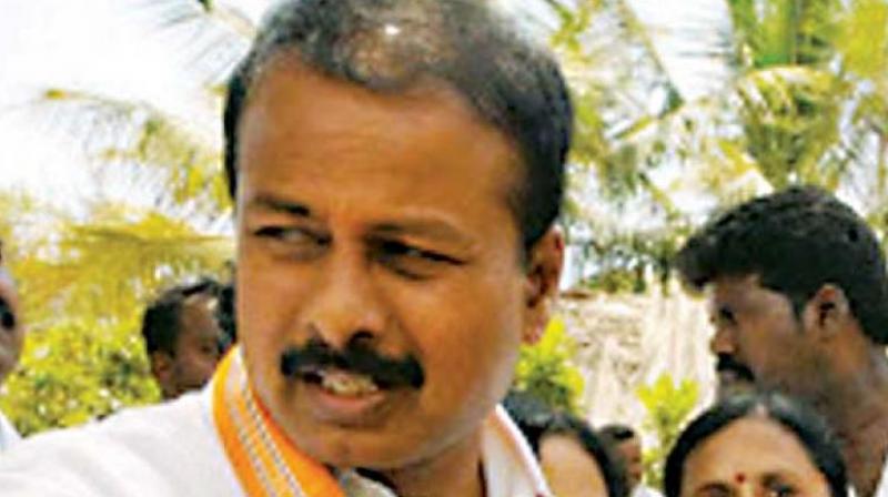 R Dhruvanarayan seeks re-election for third term