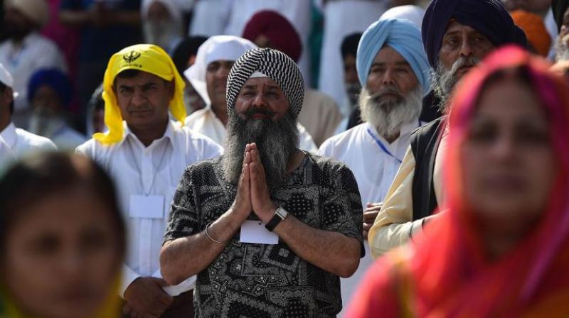 500 Indian Sikh pilgrims enter Pakistan