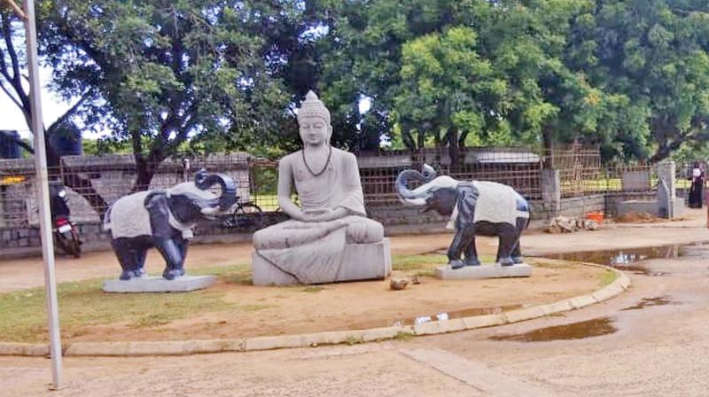 Buddha statue comes up in Mahabalipuram ahead of Modi-Xi meeting