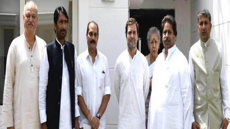 J&K Congress leaders meet Rahul, discuss upcoming assembly polls