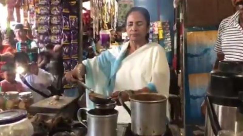 Watch: Mamata Banerjee makes tea, shares with locals