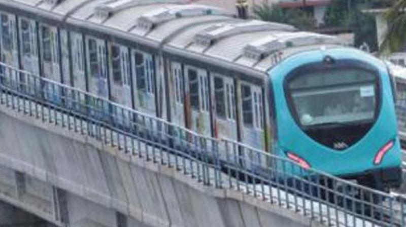 Kochi metro â€˜feedersâ€™ prove weak link