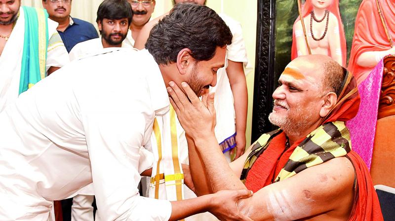 YS Jagan Mohan Reddy to take the wind out of Chandrababu Naiduâ€™s sails