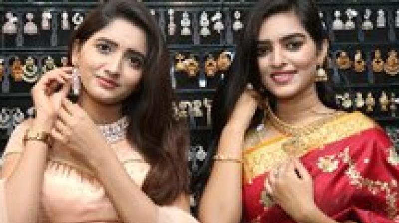 Telugu TV actresses Bhargavi and Anushka died in road accident