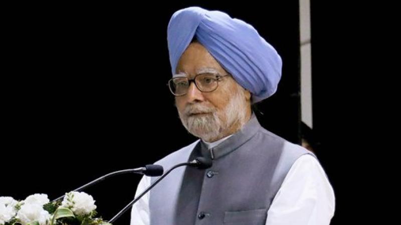 Former prime minister Manmohan Singh delivers lecture on 70th Anniversary of our Independence-Strengthening the Roots of our Democracy during the Ist Prof. S.B. Rangnekar Memorial Oration at Punjab University in Chandigarh on Wednesday.  (Photo: PTI)