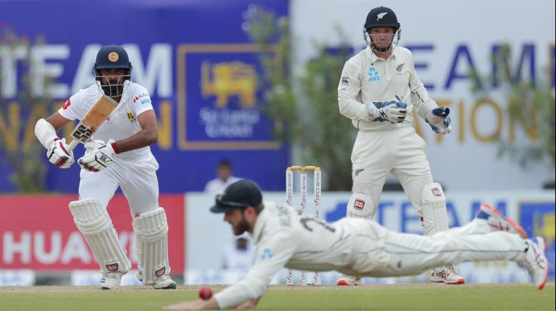 New Zealand set Sri Lanka tough 267 to win first Test