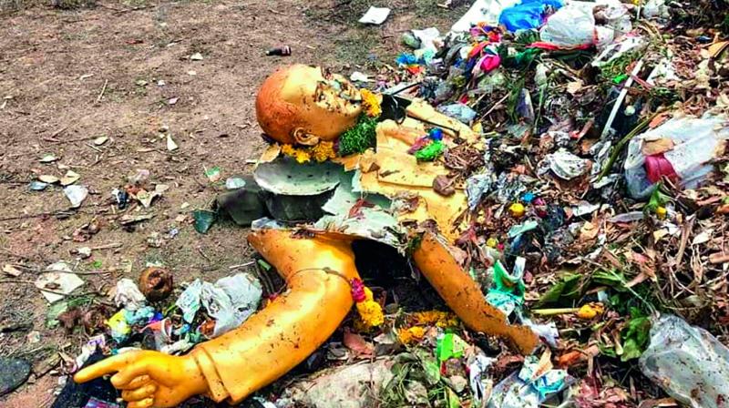 BR Ambedkarâ€™s broken statue found in Jawaharnagar dump yard