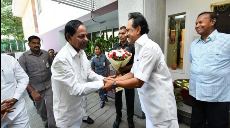 KCR meets Stalin in Chennai on forming federal front
