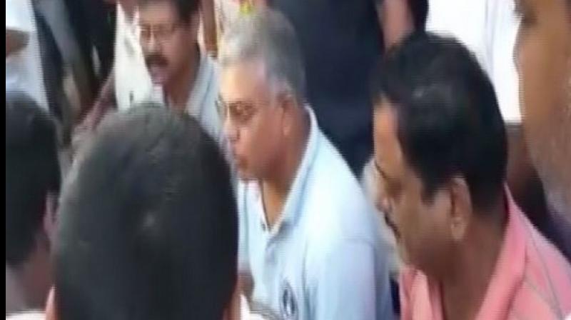 WB BJP prez retreats after â€˜go backâ€™ slogans greet him in Kolkata, party blames TMC