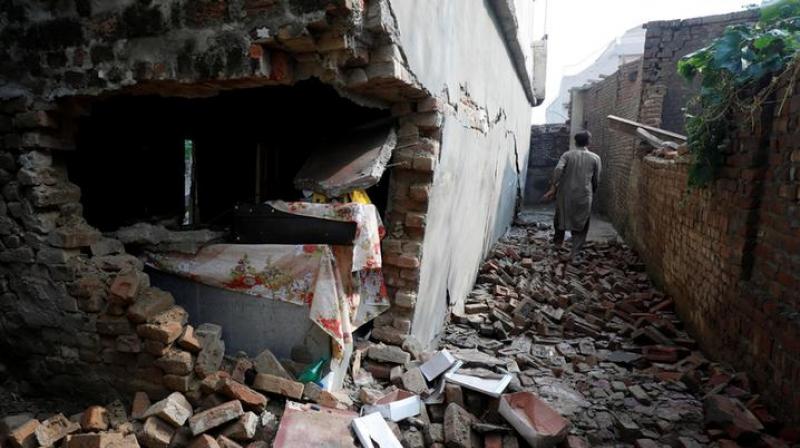 37 killed, over 500 injured as 5.8 magnitude earthquake hits PoK
