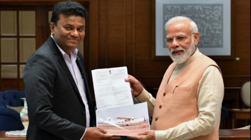 PM Modi meets Maharashtra pilot who built aircraft from scratch on his terrace