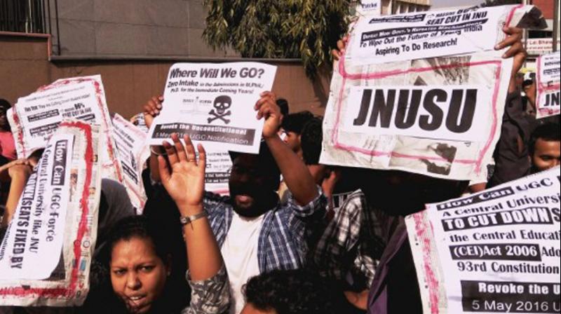 JNU students protest against \shutdown\ of Parthasarathy rock