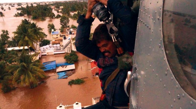 IAF on rescue mission: They winched in to save flood-hit