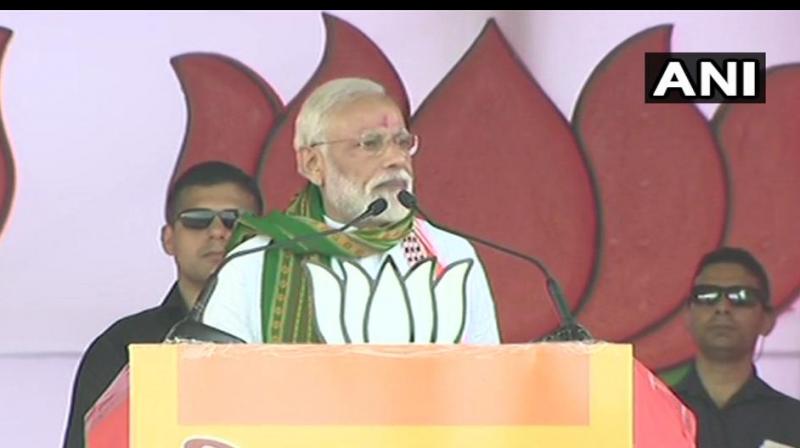 Cong, Left will stoop to any level to oust me: PM Modi