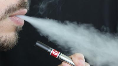 How vaping could lead to lung disease. (Photo: Pixabay)