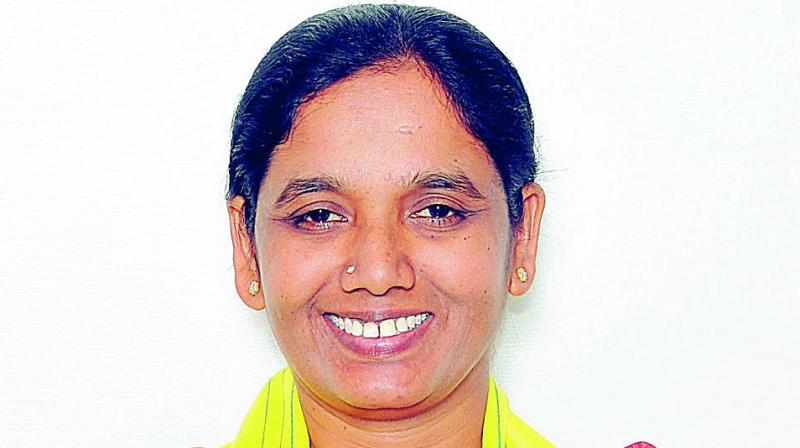 Paritala Sunitha gives up seat for son