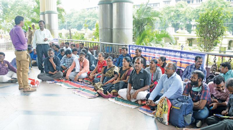 Chennai: Doctors go on hunger strike