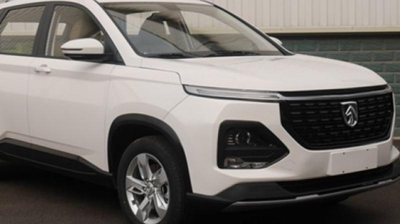 MG Hector facelift spied in China for the first time