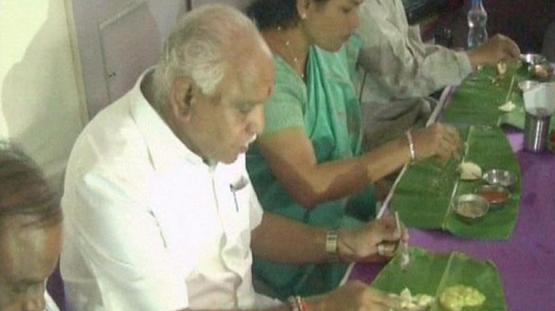 Breakfast at Dalit home: Yeddyurappa accuses Cong for insulting community Breakfast at Dalit home: Yeddyurappa accuses Cong for insulting community