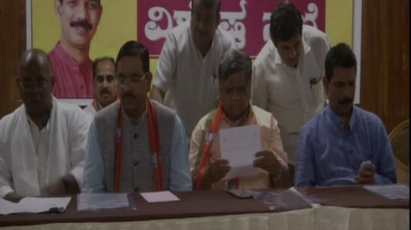 K\taka: BJP state president holds meeting with party office bearers