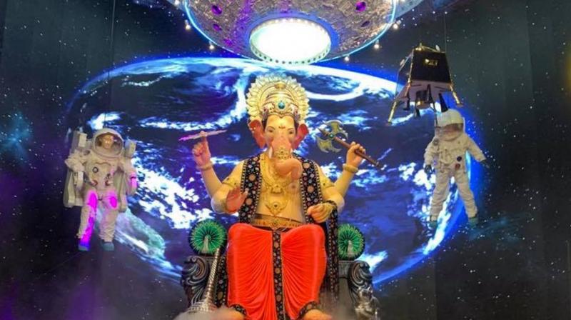 Chandrayaan-2 to Baal Ganesha, devotees take up varied themes to welcome Bappa