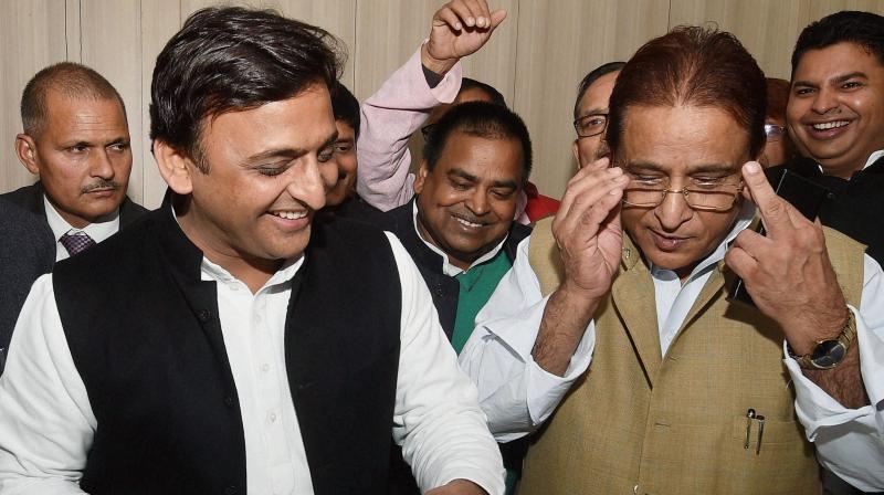 \Charges are political,\ Azam Khan finds support in Akhilesh Yadav