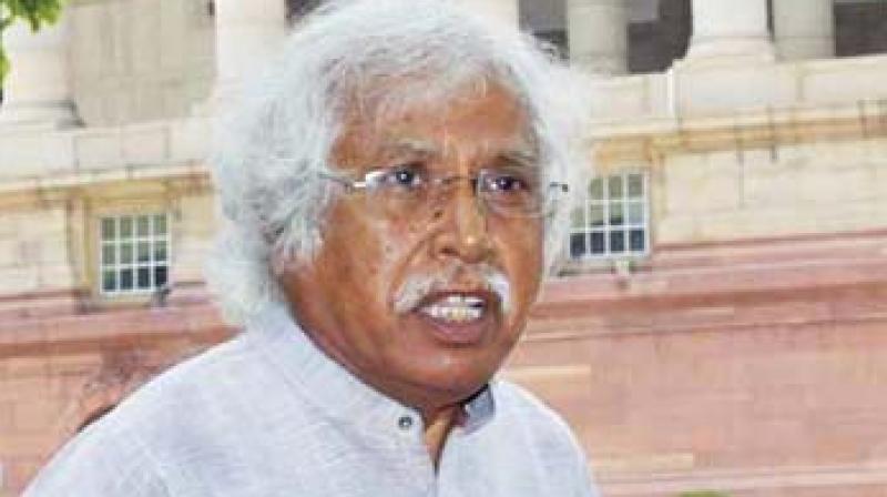 Madhusudan Mistry has reportedly grilled ticket aspirants for the upcoming Assembly polls by posing 15-20 questions to them!