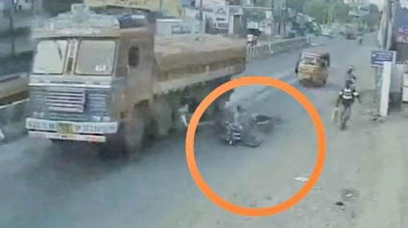 Chennai: Man on bike crushed to death by water tanker