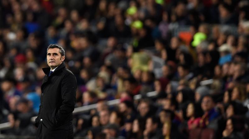 Barcelona coach Valverde expecting to seal La Liga before the clash against Liverpool