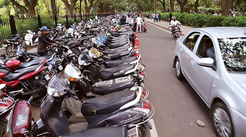 Bengaluru: Fines up, where are parking lots?