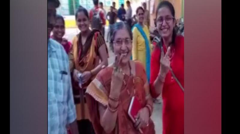 PM Modi\s wife Jashodaben casts her vote in Gujarat
