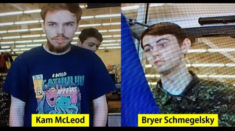 Canadian police finds 2 bodies, believes to be fugitive teen murder suspects