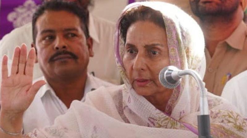 Punjab Chief Minister\s wife loses Rs 23 lakh in bank fraud