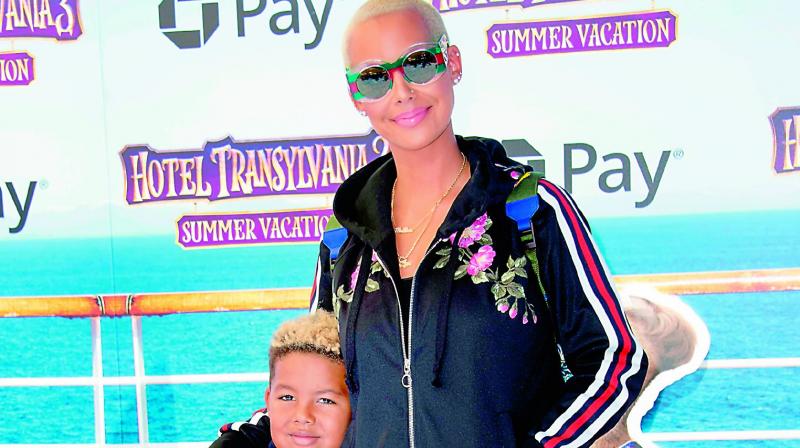 Amber Rose to soon welcome second child