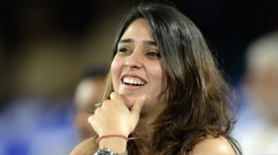 400px x 224px - Rohit Sharma's wife Ritika Sajdeh reacts on his controversial dismissal