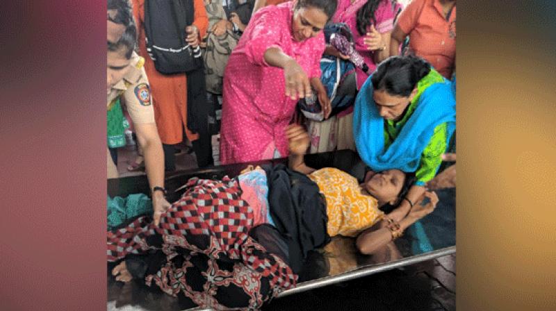 Thane: Woman delivers baby at Dombivli railway station