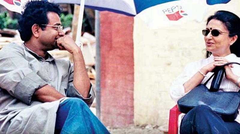 Rituparno (L) and Sharmila Tagore (R): A photographic still from the film