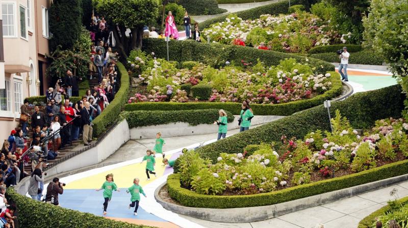 Tourist to pay to drive the world-famous Lombard Street