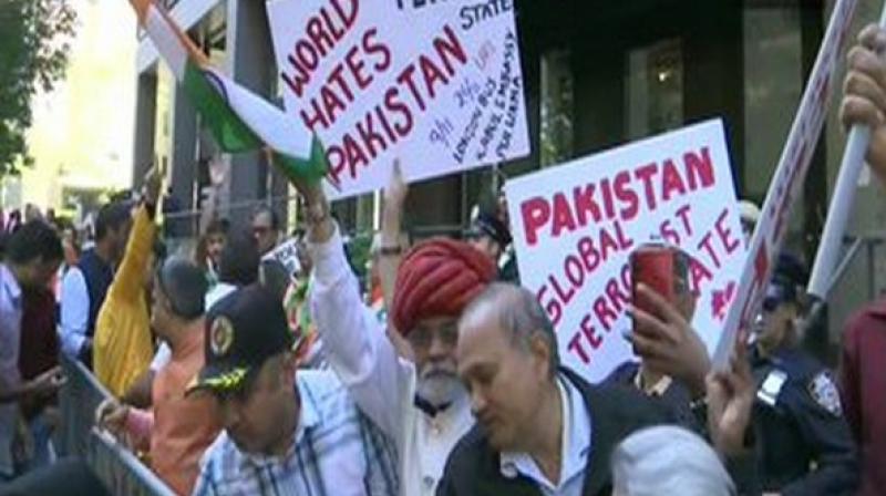 Kashmiri Pandits, Balochs, Mohajirs gather outside UNHQ to support Modi address