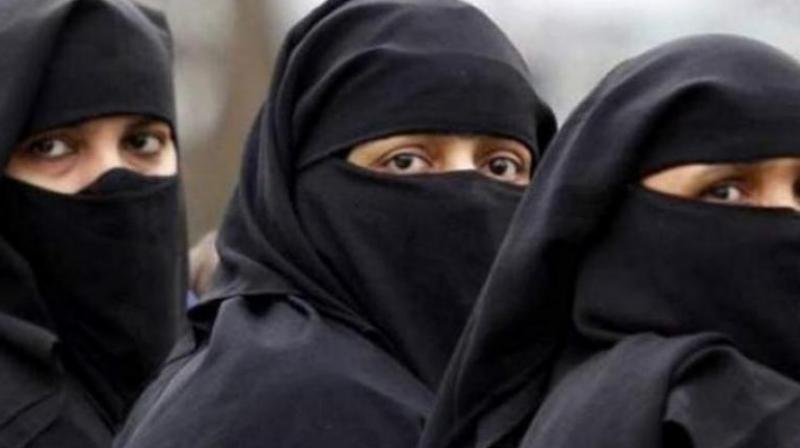 Chennai: Burqa-clad women snatch chain from woman, held
