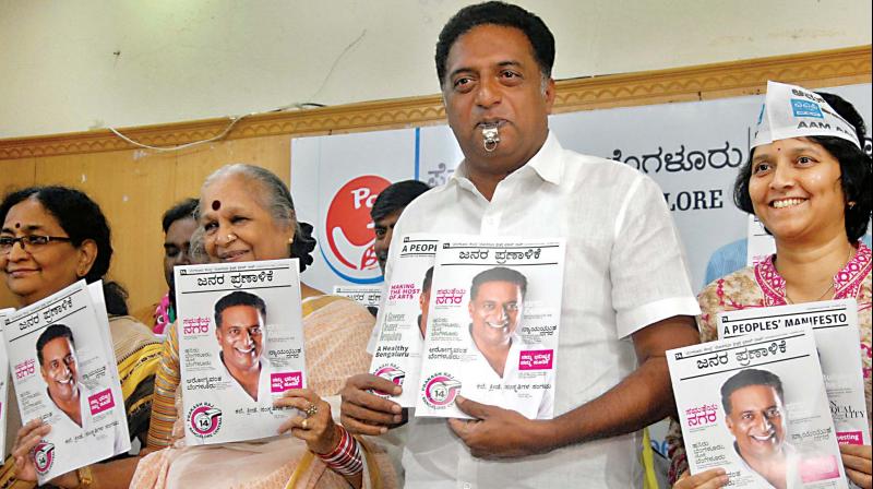 People know me as a man with vision and that should help me: Prakash Raj