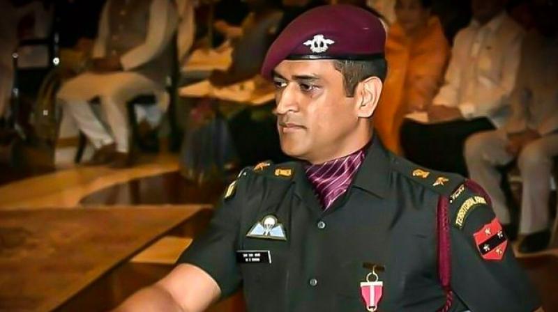 Twitter Lauds MS Dhoni as heâ€™s ready to serve his Territorial Army; see tweets