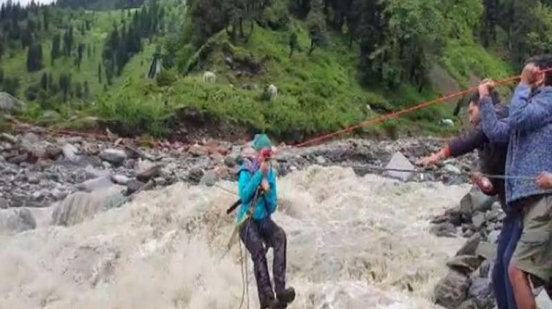 Himachal: 25 tourists stranded near Beas River rescued