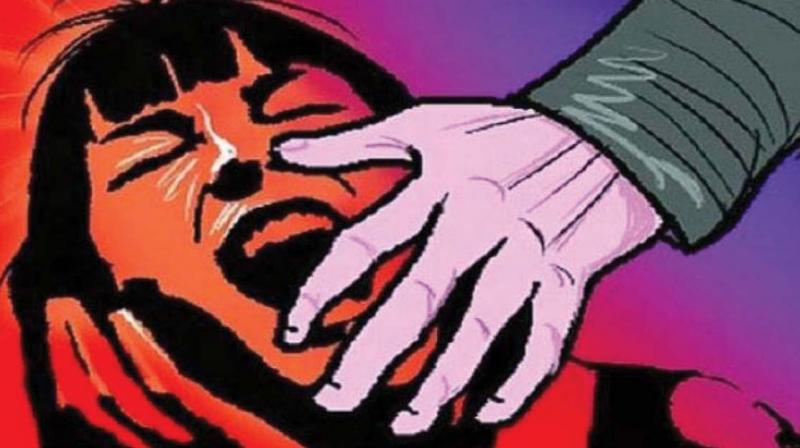 Alappuzha: Lookout notice for man accused of raping actor
