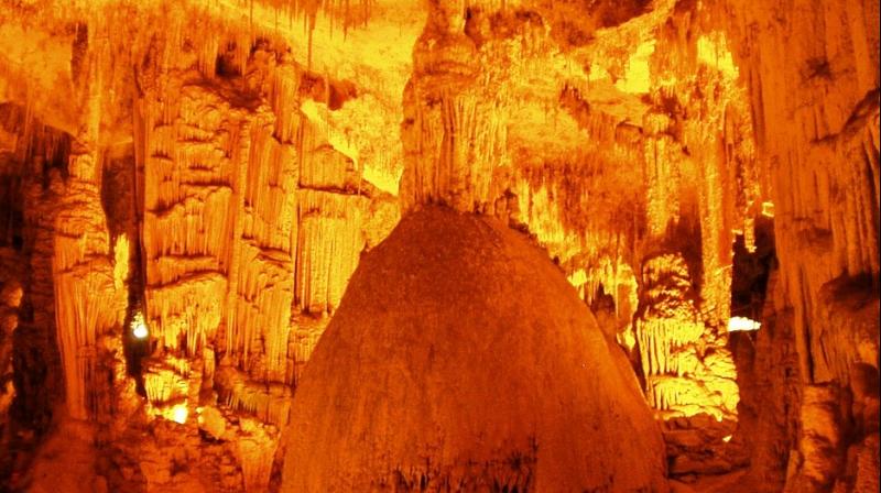 Stalagmite to predict droughts and floods