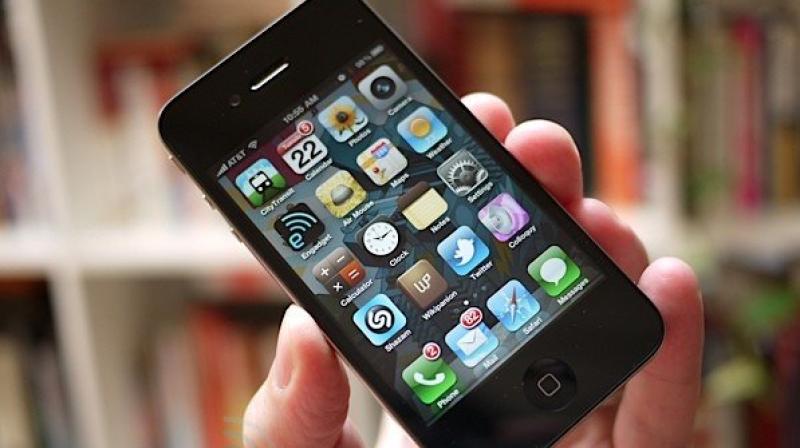 Apple is going back to the iPhone 4