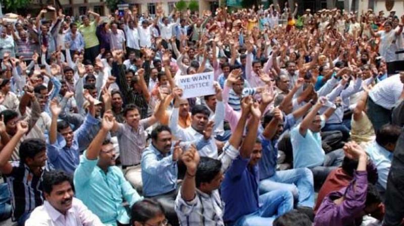 Hyderabad: Teachers stage dharna over delay in appointment