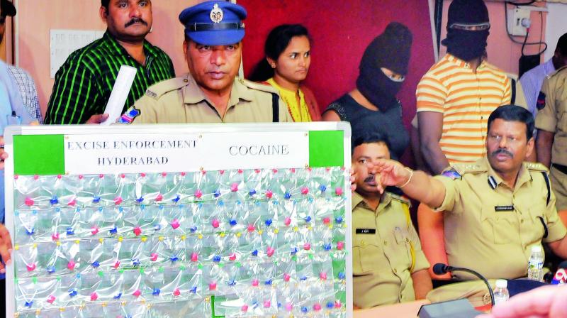 Hyderabad: Peddler couple held with 106 grams of cocaine, cash